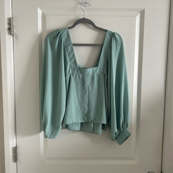 ASOS DESIGN Square Neck Top With Blouson Sleeve in Sage - Picture 5 of 8